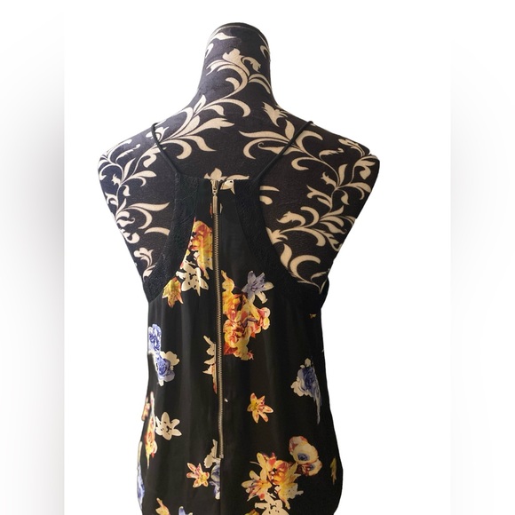 Express Black Floral Lined Zip Up Tank Top Medium - Picture 6 of 13